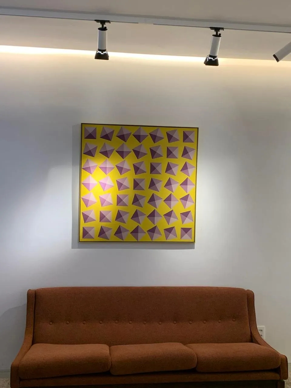 Serviço de Coleções e Espaços - Install Produtora de Arte